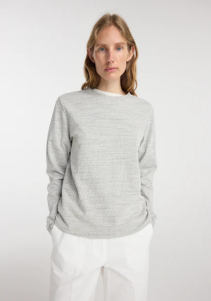 82020251 GREY MOULINE