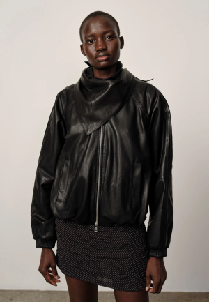 6002240 BLACK