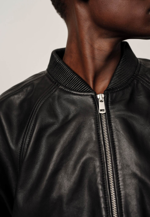 6002240 BLACK