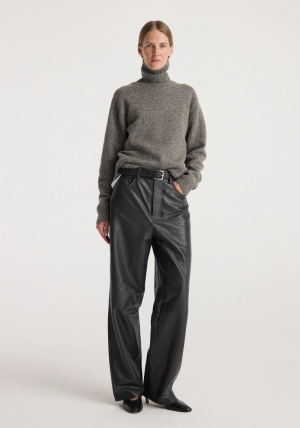 421-23-326 GREY MOULINE