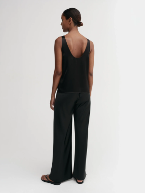 4904 BLACK